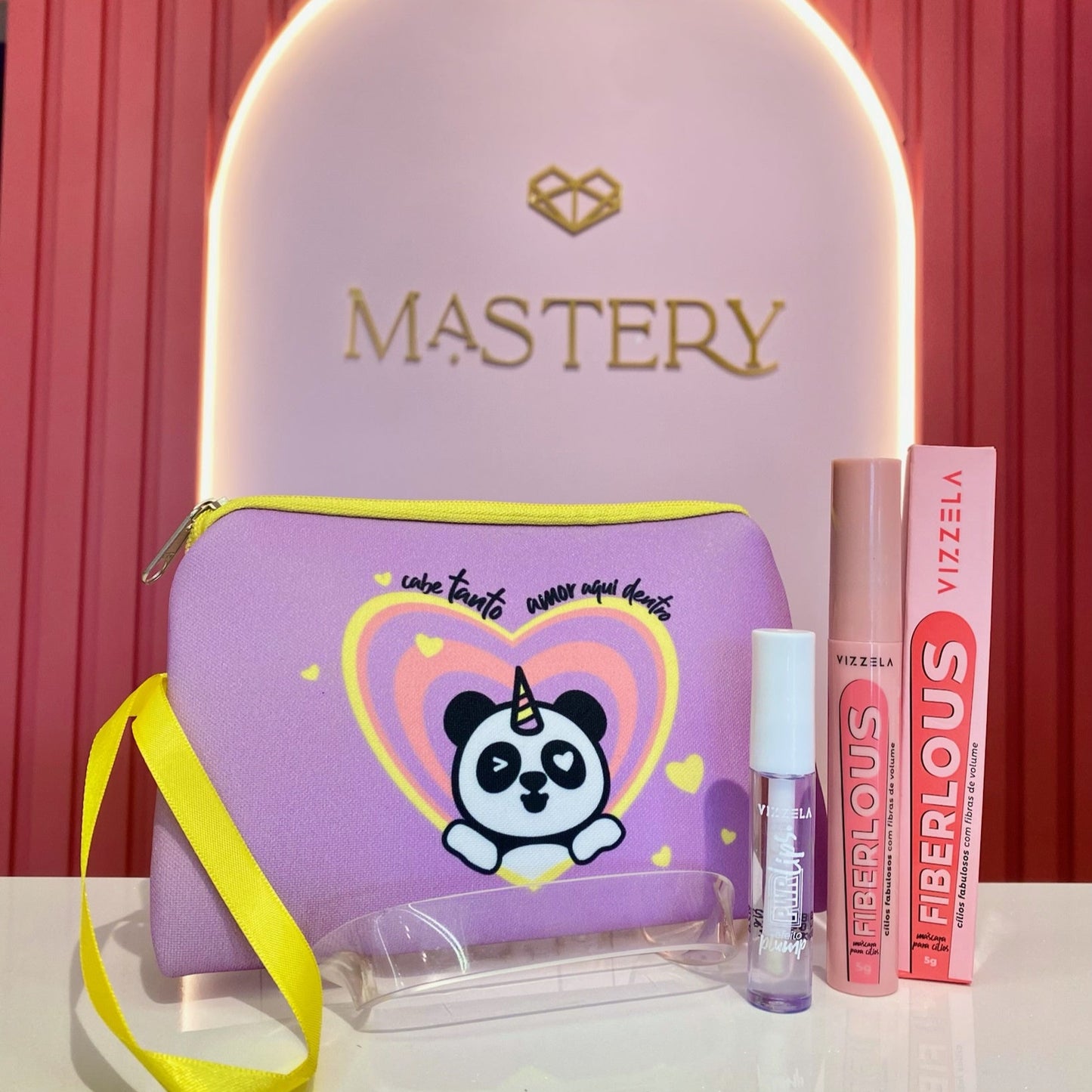 Kit Mulher - Máscara de cílios + Gloss + Necessarie Vizzela